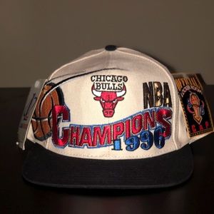 Vintage 1996 Chicago Bulls 3 peat Snap Back Hat